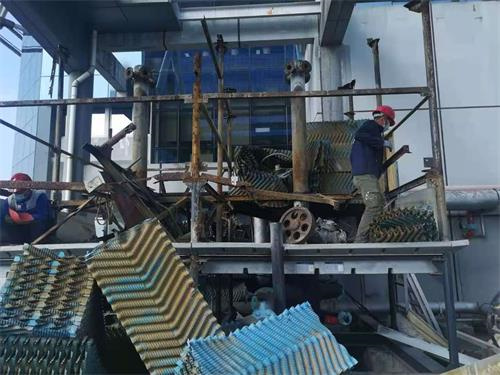 雨水太多會影響冷卻塔的使用壽命,雨水太多對莊稼的